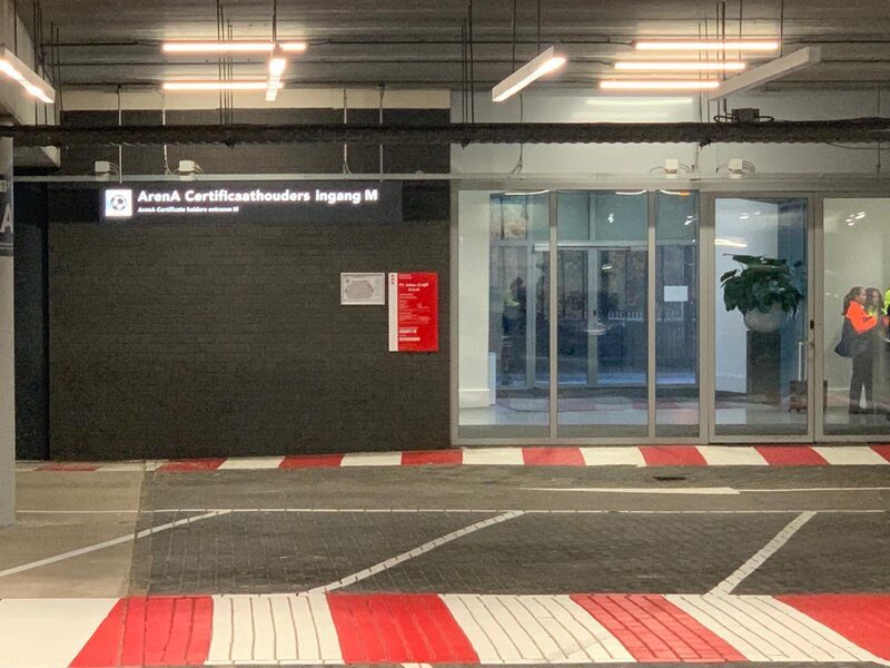 ArenA Certificate holders entrance M, directly from the parking garage
